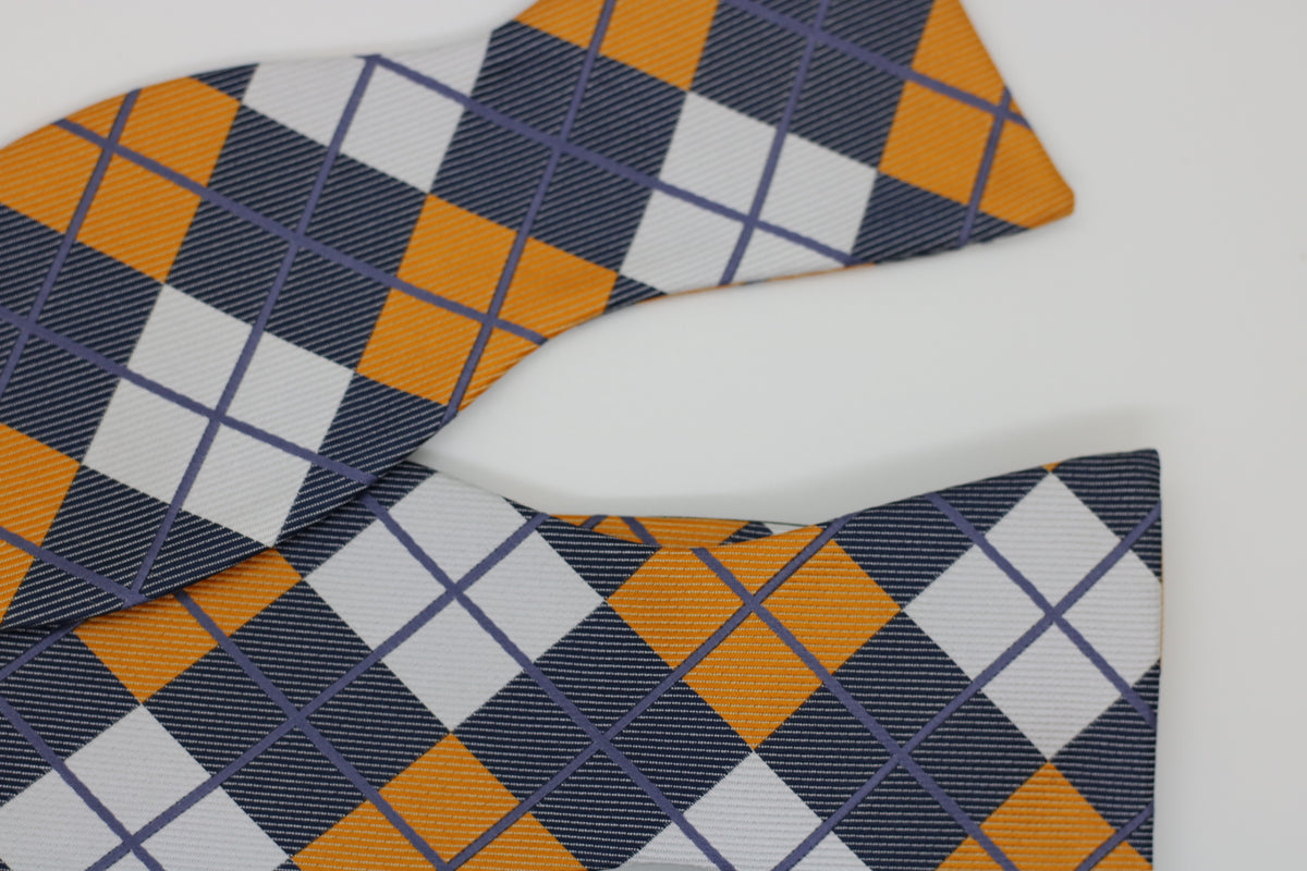 Square Patterned Bow Tie