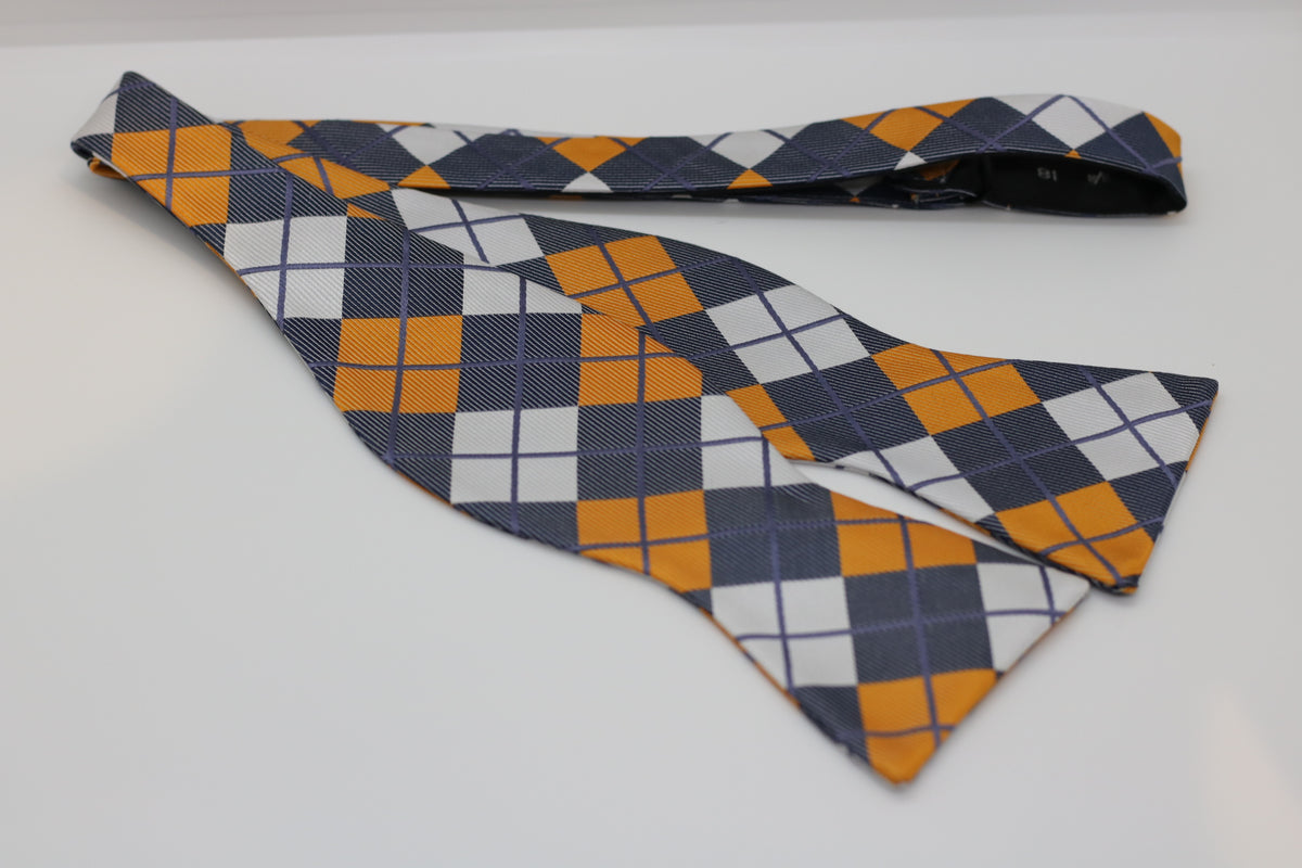 Square Patterned Bow Tie