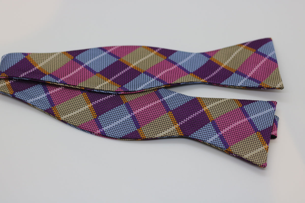 80s Tile Pattern Bow Tie